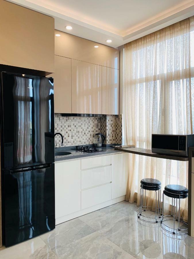 Apartments At Like House Batoumi Extérieur photo